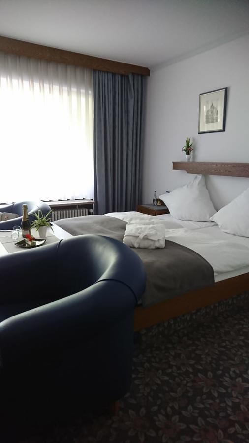 Höfen an der Enz Cafe Blaich - Hotel Garni מראה חיצוני תמונה